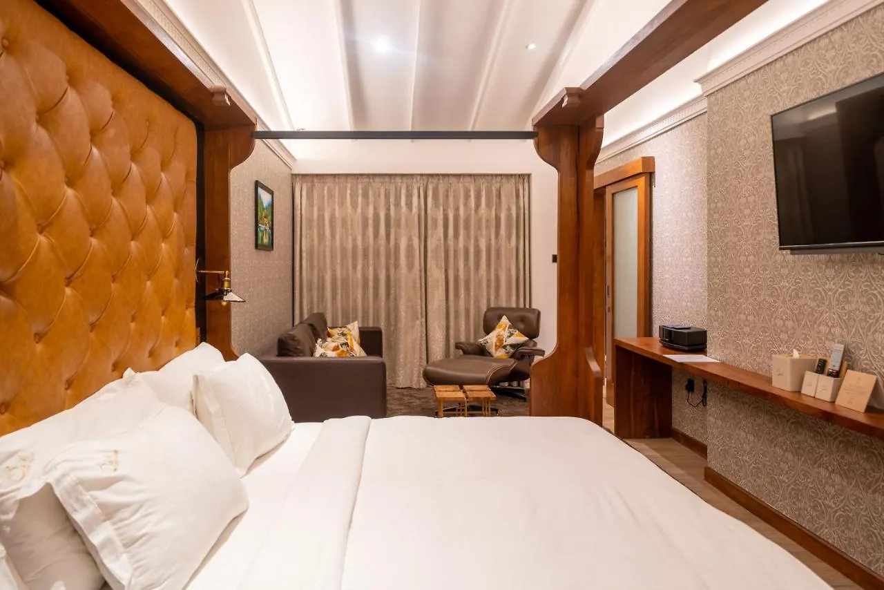 The Radh Hotel Kandy